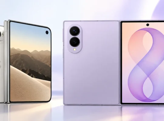 Samsung Galaxy Z Fold8 in iPhone Duo – primerjava zložljivih telefonov